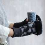 ハートのかたちのヒョウ柄の指なし手袋　チャコールグレイ