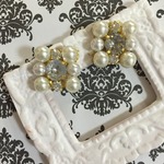 ＊thanks♡価格＊ パールとビジューのスクエアピアス・ホワイトパール×クリアビジューのピアスorイヤリング