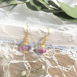 かすみ草のガラスドームピアス
