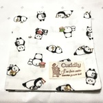 【送料無料】ふんわ〜りガーゼのハンカチ 読書親子パンダ🐼 ホワイト
