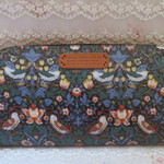 新色　ストロベリーシーフ Ｃ＆Ｓ限定カラー　ハンドメイド 長財布 リバティ　