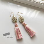桜色*❀٭お花のタッセル ピアス
