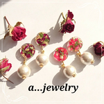 薔薇の花びらピアス・イヤリング☆   №345