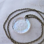 vintage 雪のの結晶 アイリス インタリオのネックレス
