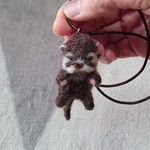 ぶら～ん babyカワウソ 羊毛フェルト