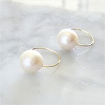 送料無料14kgf*AAA Big round pearl hook pierced earring