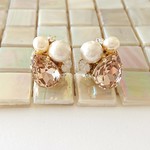 ガラスストーン　ビジューピアス