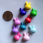 うさぎの陶製ビーズ　カラフルアソート１２個  P320
