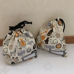 （再販）動物いっぱいのおべんとう袋＆コップ袋（白）〜ネームワッペンつき
