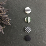 【イヤリング/ピアス】ボーダー＆ストライプ くるみボタン イヤリング/ピアス