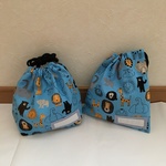 動物いっぱいのおべんとう袋＆コップ袋（水色）〜ネームワッペンつき