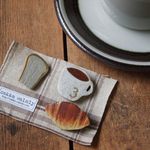 陶土＊モーニングセットブローチno.3　ミニクロワッサンバージョン