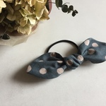 くすみグリーンドットのリボンヘアゴム