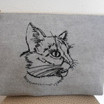 男前？の猫さんダンガリーの刺繍のポーチ20㎝ 