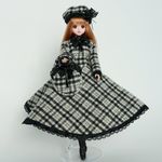 ジェニーちゃんのモノクロチェックの冬用ワンピース