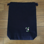 【サンプルセール】イニシャル刺繍巾着Ｍサイズ(Ｙ・ピンク)　I005-1