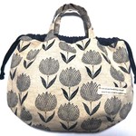 きんちゃくbag■北欧テイスト・チューリップ柄（ブラック）