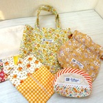 new バックの中の小物たち（黄）