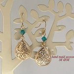 《再販》スワロフスキーと雫チャームピアス（ブルージルコン）
