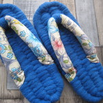 布ぞうり：フリースmadonnna blue２５ｃｍ/elegant flower