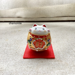    ゜。☆。゜招福  招き猫  （財）置物 ゜。☆。゜