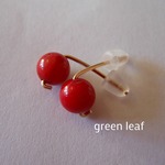 14kgf＊赤い珊瑚のシンプル一粒ピアス【送料無料】 
