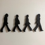 男性4人　壁飾り