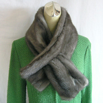 ¶ new antique fur ¶ ブルーアイリスミンクファースリット入りクロスマフラー「lalafa」