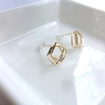 14Kgf　square　スタッドピアス
