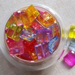 量り売りアクリルビーズ　四角9.5mm　40g/120個　P325