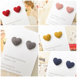 sale♡ハート型スエード調くるみボタンのピアス.:*♡