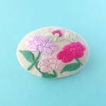 芍薬の刺繍ブローチ 母の日 春の花しゃくやく ヘアゴム