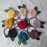 コットンの巻きバラ風ヘアゴム