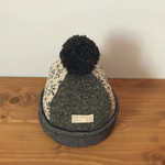 キッズ M ポンポン付き ニット帽 子供用 スノーキージャガード マスタードブークレー ＊帽子 M50〜54