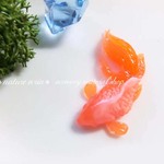 金魚カボション （朱）(2個入)【1867】