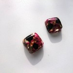 ミニスクエアのバラピアス/イヤリング