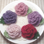 ５個セット❇︎ふわふわモヘアで編んだ薔薇🌹のぷっくり♪モチーフ