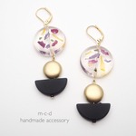 dry herb×black half moon  pierce