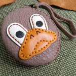 アヒルポーチ。※B品特価。革職人の手作り財布屋　レザーダックコインケースウォレットバッグ　本革手縫い小銭入れ