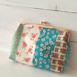 がま口ポーチ (パッチワーク風レトロフラワー×オレンジ系)  マチ付き　typeB