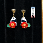 【受注生産】パンダと椿イヤリング・ピアス