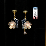 【受注生産】兎と桜イヤリング・ピアス