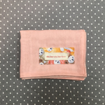   柔らかガーゼのマルチクロス 桃とスモーキーピンク