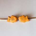 再々販　薄皮たい焼きのヘアピン（土台は、金古美カラーの波なみデザインのものに変更）