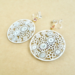 White plate Flower♡ノンホールピアス