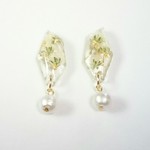 かすみ草の鉱石ピアスorイヤリングorノンホールピアス