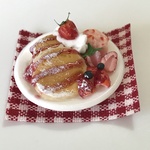 hand made ミニチュア ドールハウス  ストロベリーパンケーキ
