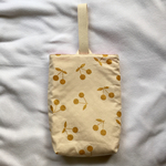 さくらんぼ柄シューズバッグ