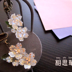薄桜の和紙イヤリング-白色-