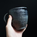 光彩鉄釉マグカップ